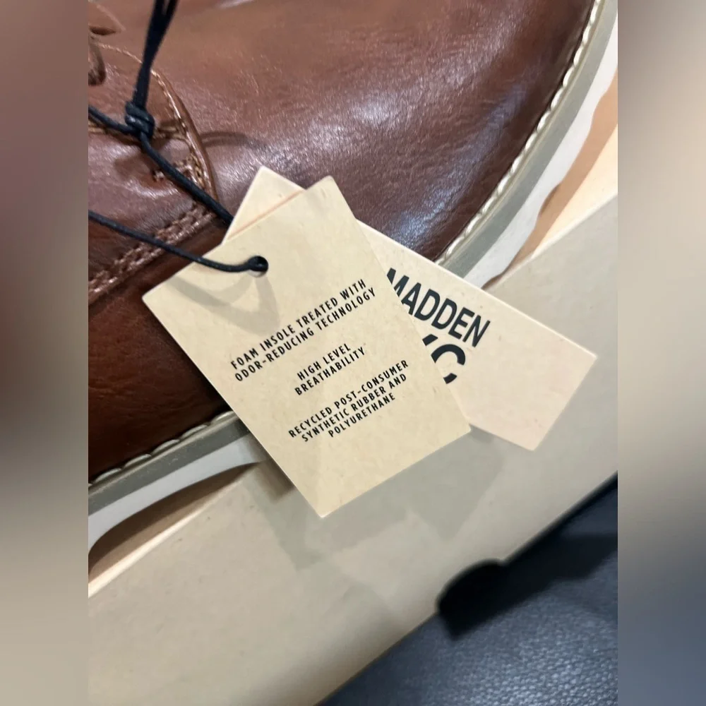 Madden NYC Men’s Hoffman Chukka Boots New With tags size 11